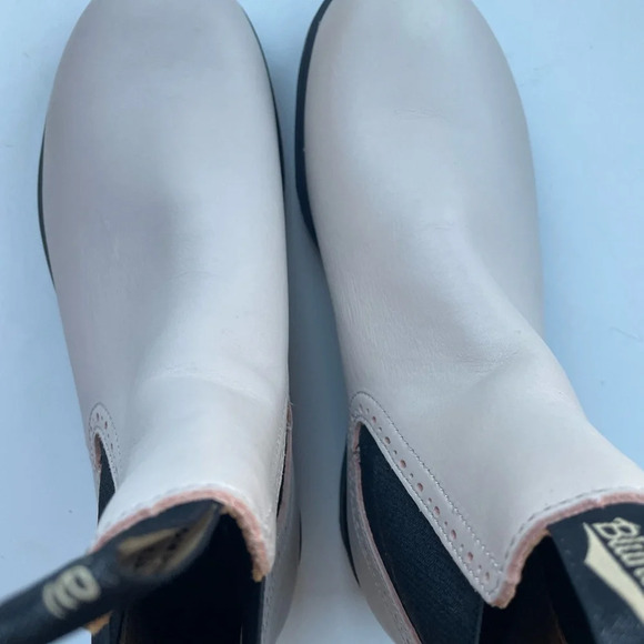 Blundstone Cream Ankle Boots - Picture 12 of 16